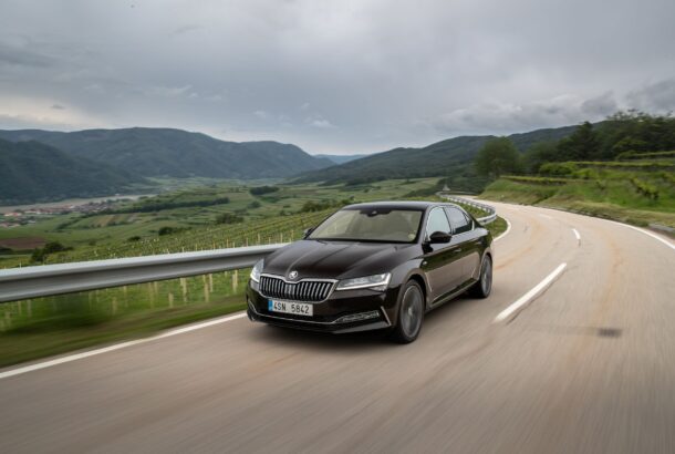 Škoda Superb 25 Yıldır Konfor ve Teknolojinin Simgesi 
