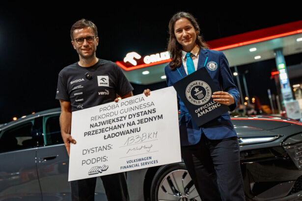 Tek Şarjla 1.338 Kilometre: Audi A6 Sportback E-Tron İle Guinness Dünya Rekoru 2 Tek Şarjla 1.338 Kilometre: Audi A6 Sportback E-Tron İle Guinness Dünya Rekoru